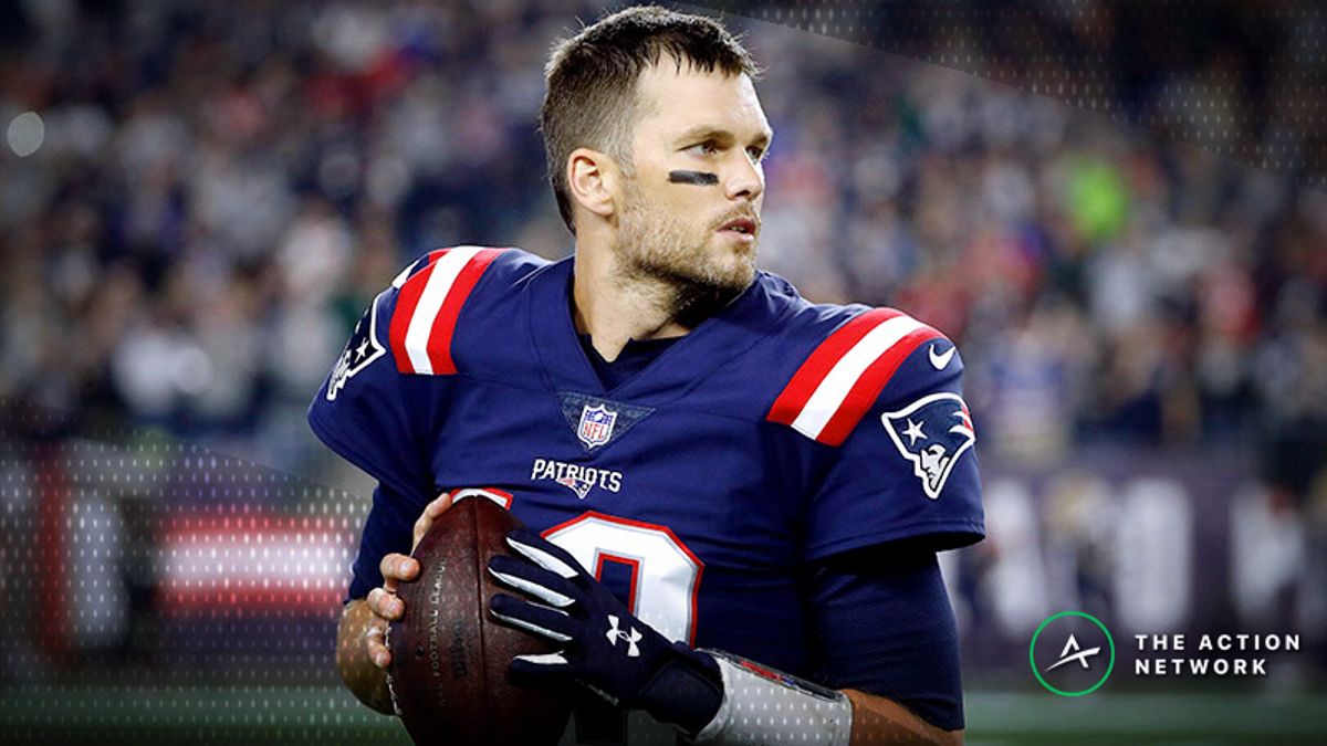 Bookmaker Roundup: Sportsbooks Are Actually Cheering on the Patriots in the Playoffs article feature image
