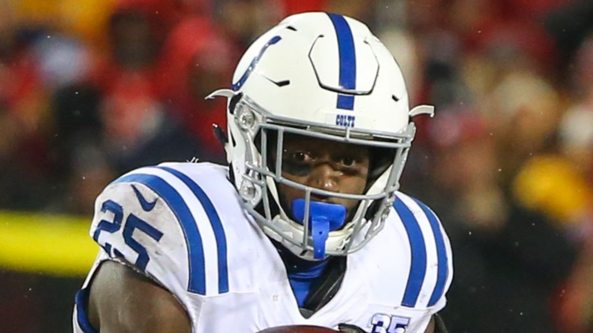 Week 5 Nfl Injury Report Latest News On Marlon Mack More Fantasy Football Injuries The Action Network