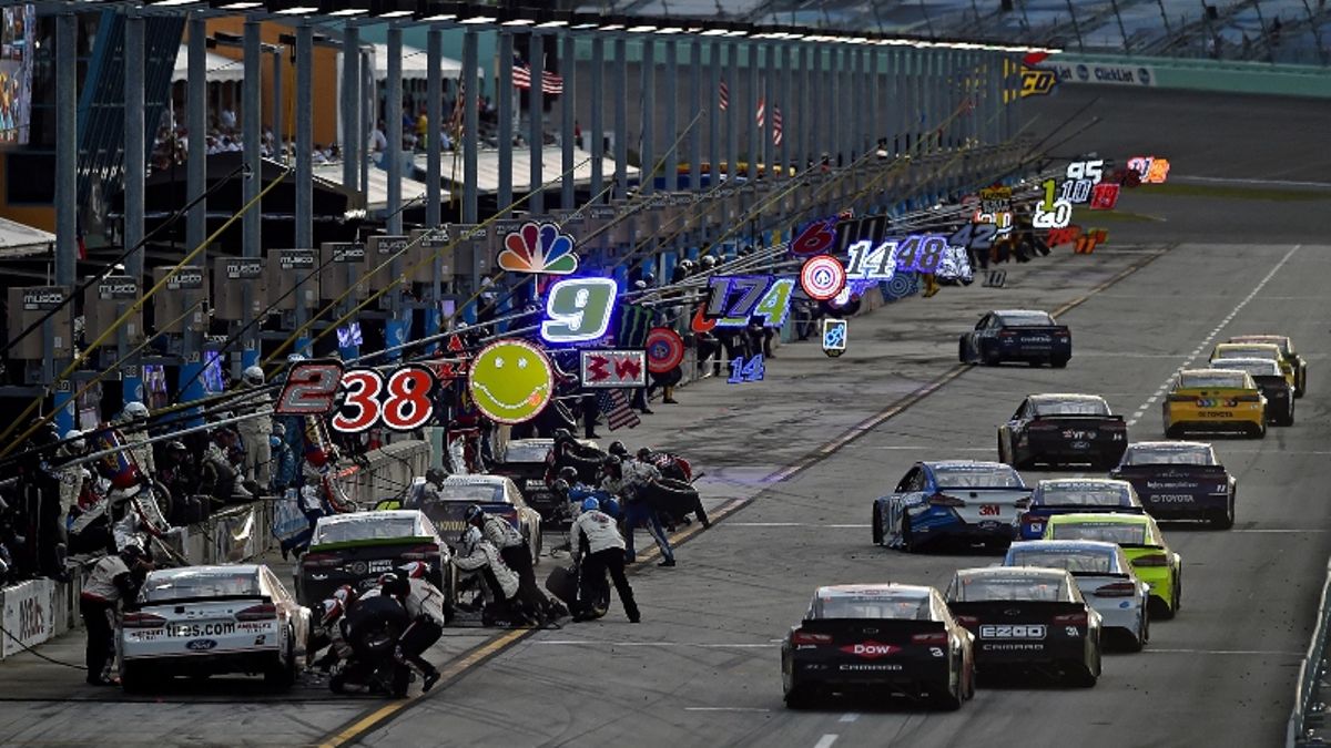 NASCAR at Homestead Odds & Picks 2 Best Bets for Sunday's Ford