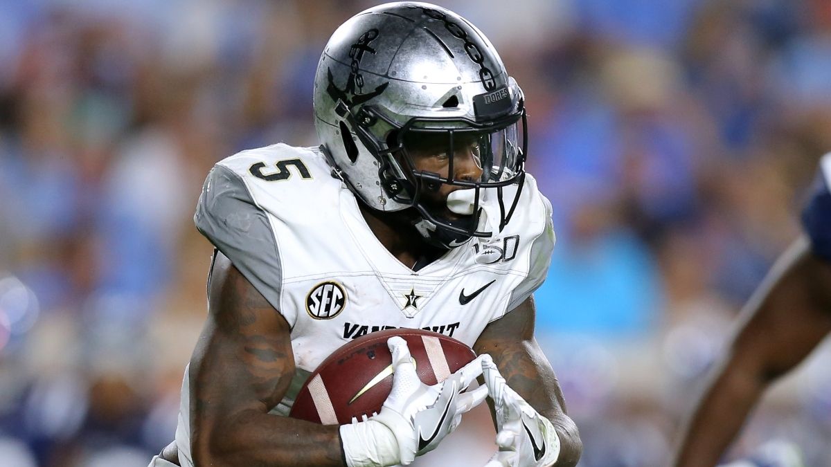 Why Buccaneers RB Ke'Shawn Vaughn Isn't Actually An Underrated Fantasy