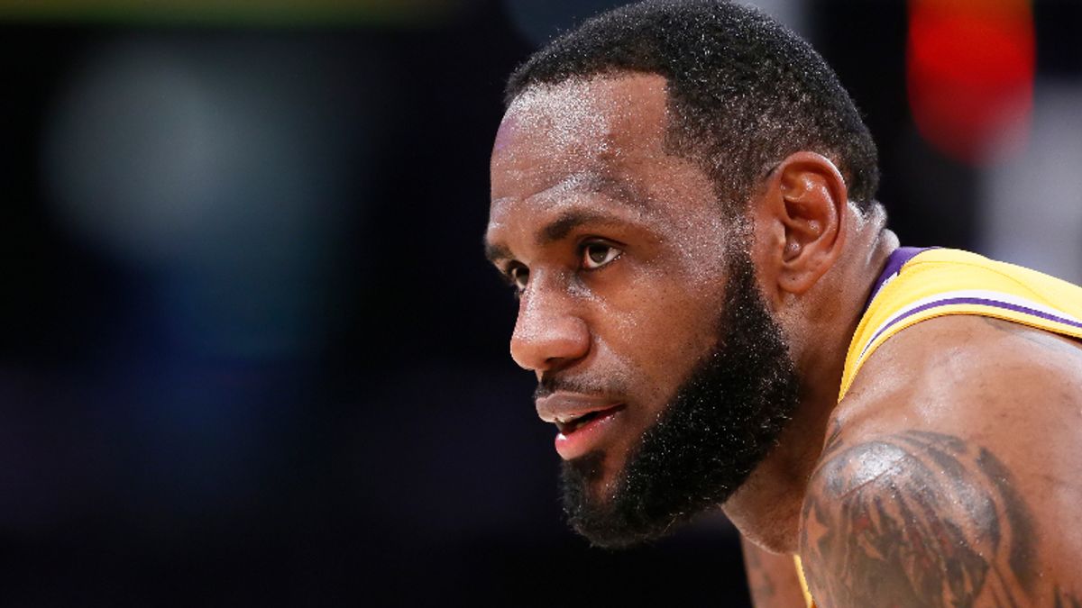 NBA Player Prop Bets & Picks: 3 Bets for LeBron James, Robert Williams & Dejounte Murray (January 12) article feature image
