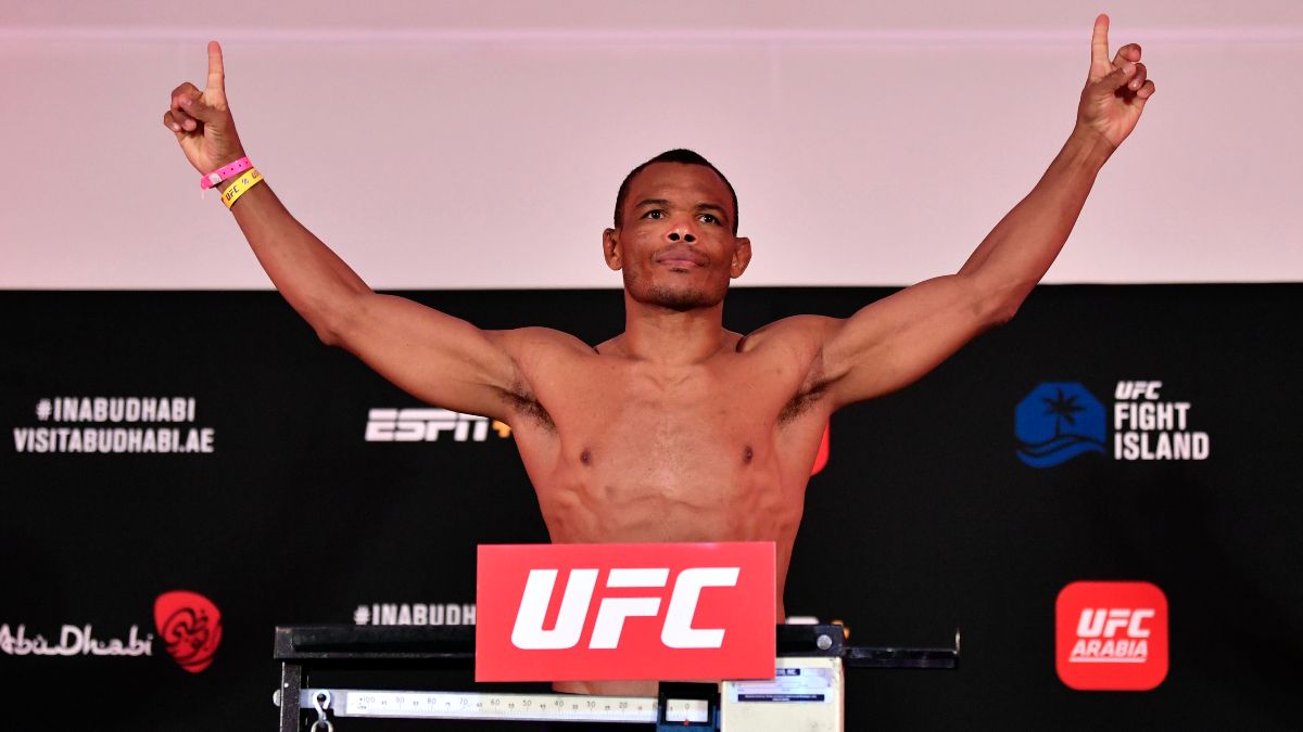 Trinaldo vs. Herbert Odds & Pick: The UFC Undercard Bout to Bet at Fight Island article feature image