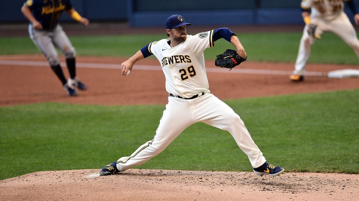Brewers vs. Pirates Sharp Pick: Pros Betting Milwaukee On Tuesday Night article feature image
