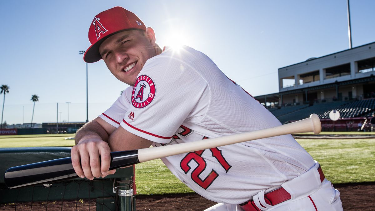 Rovell: Mike Trout’s 2009 Rookie Card Sells for Record-High $3.84 Million article feature image