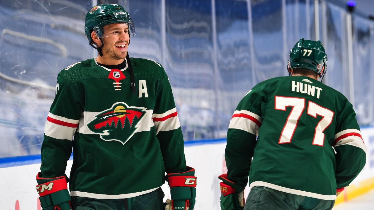 NHL Odds, Picks and Predictions: Vancouver Canucks vs. Minnesota Wild (Friday, August 7) article feature image
