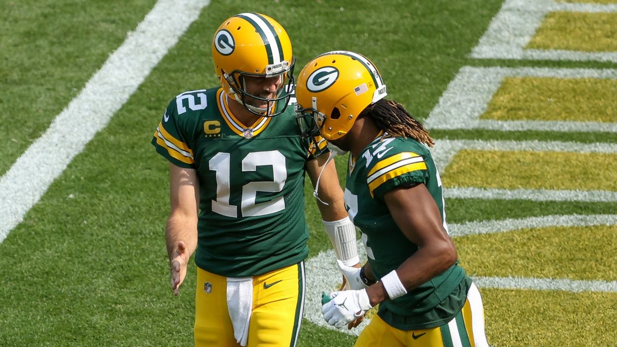 Lions vs. Packers Monday Night Football Prop Bets: Bettors Expecting Big Games From Aaron Rodgers & Davante Adams article feature image