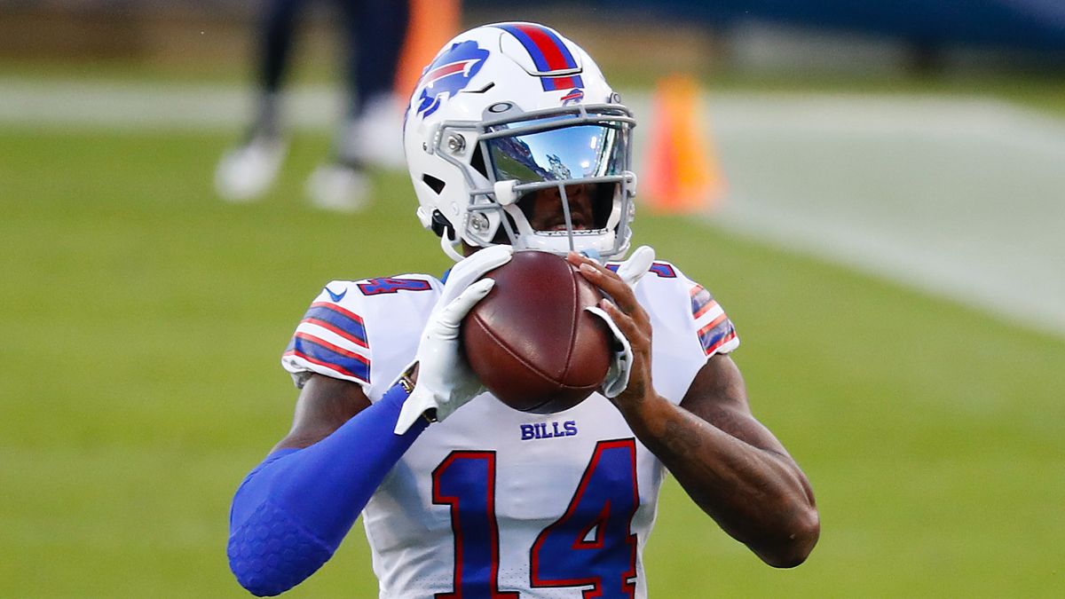 NFL Props: Stefon Diggs, Kendrick Bourne, Devin Singletary Are Top PrizePicks Plays For Patriots-Bills On MNF article feature image