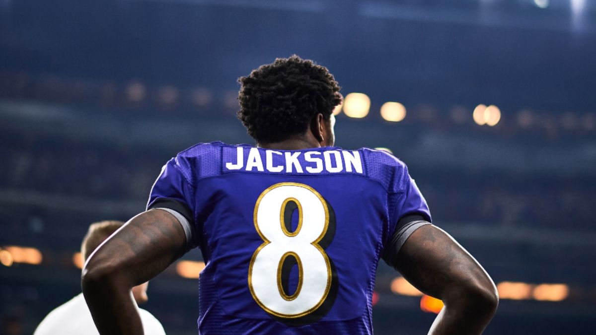 Lucky Number 7: Bet $20, Win $125 if Lamar Jackson Throws for 7+ Yards! article feature image