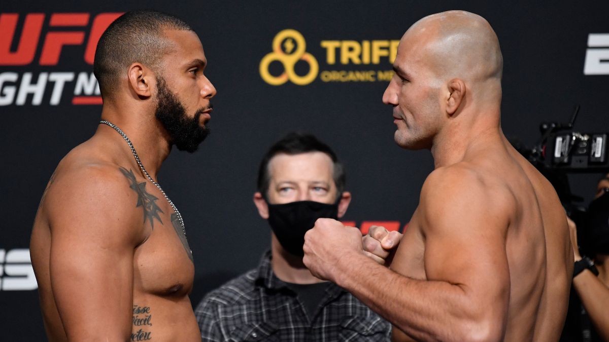 UFC Fight Night Odds & Picks: Thiago Santos vs. Glover Teixeira (Saturday, Nov. 7) article feature image