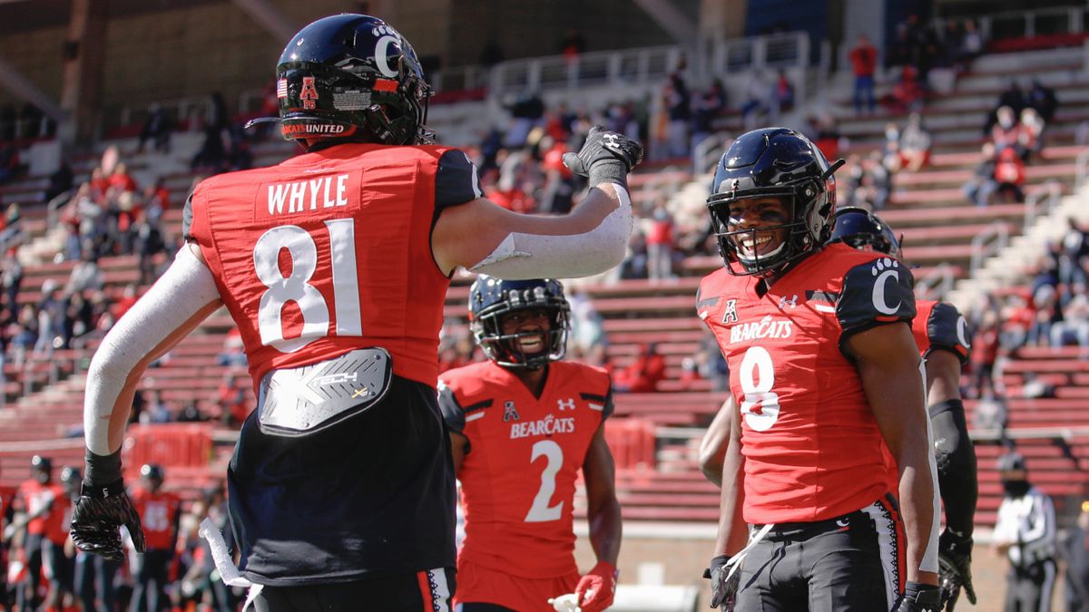 College Football Playoff Rankings Why Cincinnati & Alabama Belong In