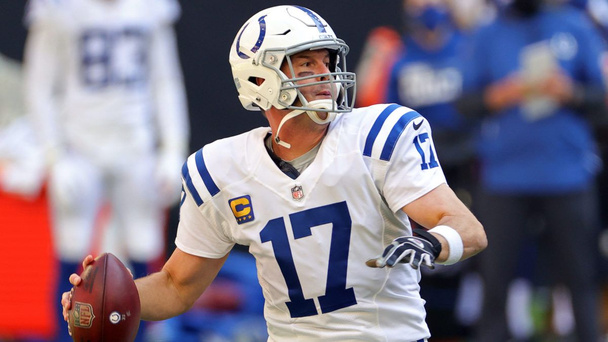 Raiders vs. Colts Odds & Picks: Expect Points On Sunday article feature image