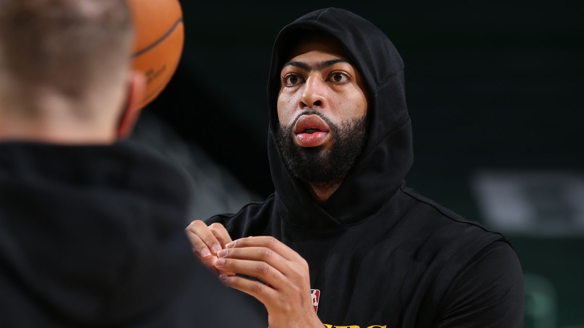 NBA Injury News & Starting Lineups (Jan. 30): Anthony Davis Questionable vs. Celtics Saturday article feature image