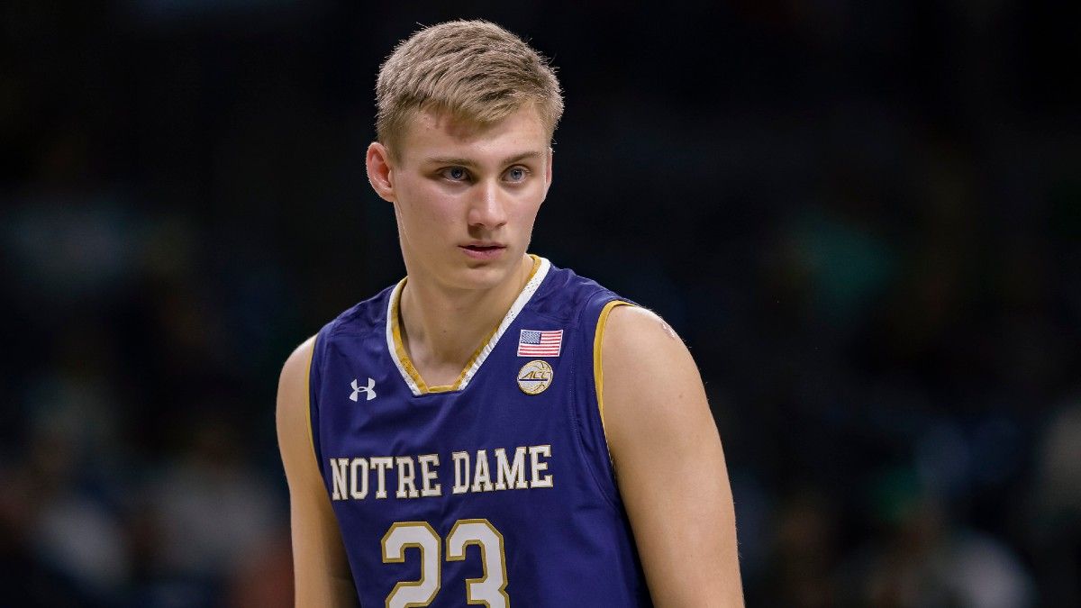 Notre Dame vs. Syracuse College Basketball Odds & Pick: Betting Value on Saturday’s Over/Under article feature image