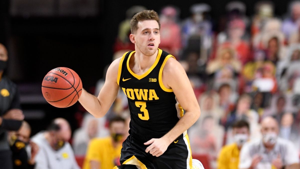Iowa vs. Iowa State Odds, Picks, Predictions: Bet Hawkeyes to Cover article feature image