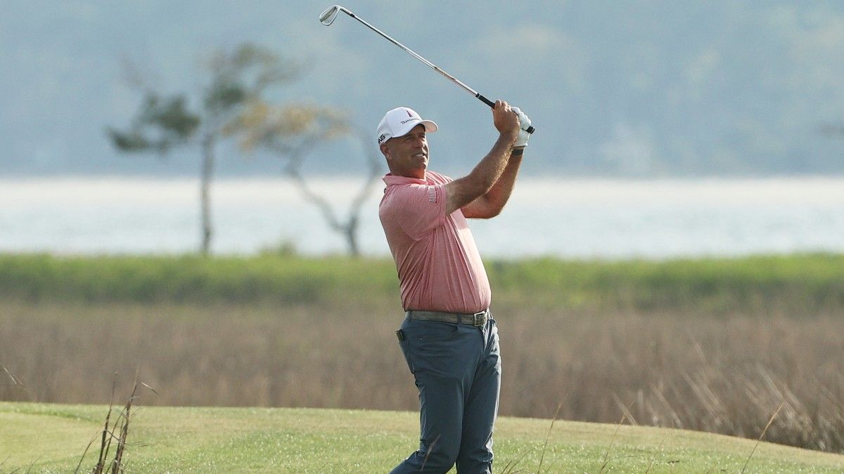 RBC Heritage Round 4 Buys & Fades: Ride Stewart Cink To The Finish article feature image
