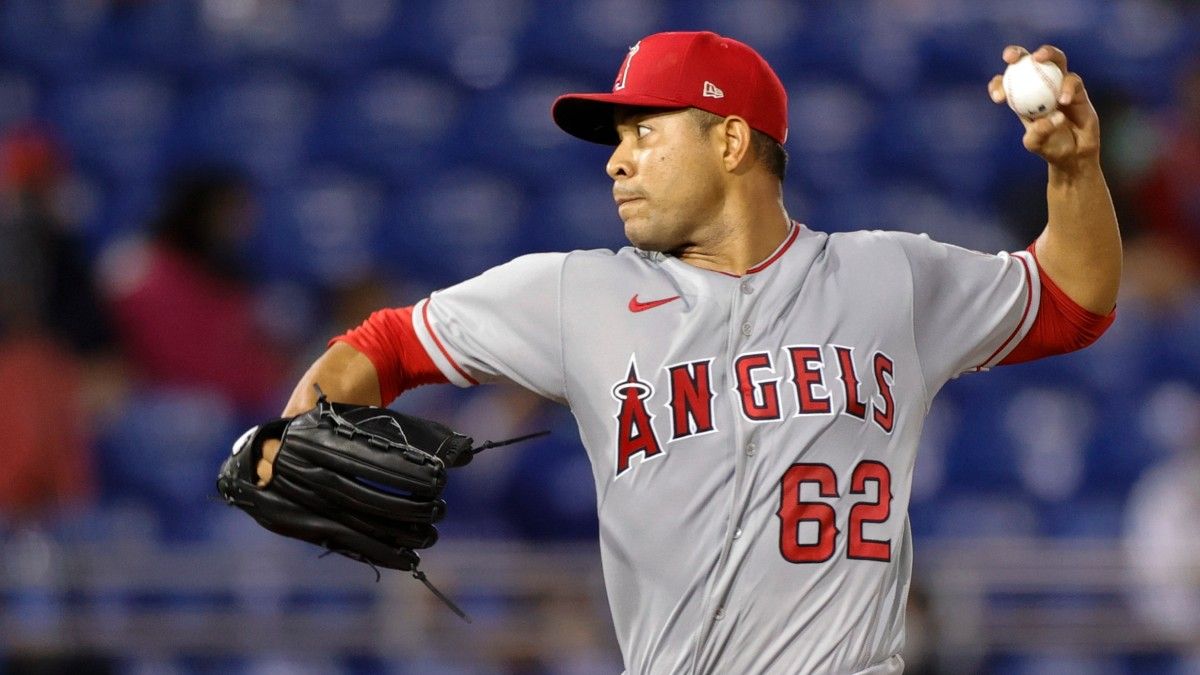 Twins vs. Angels MLB Betting Odds & Pick: Expect a High-Scoring Affair In Los Angeles (Saturday, April 17) article feature image