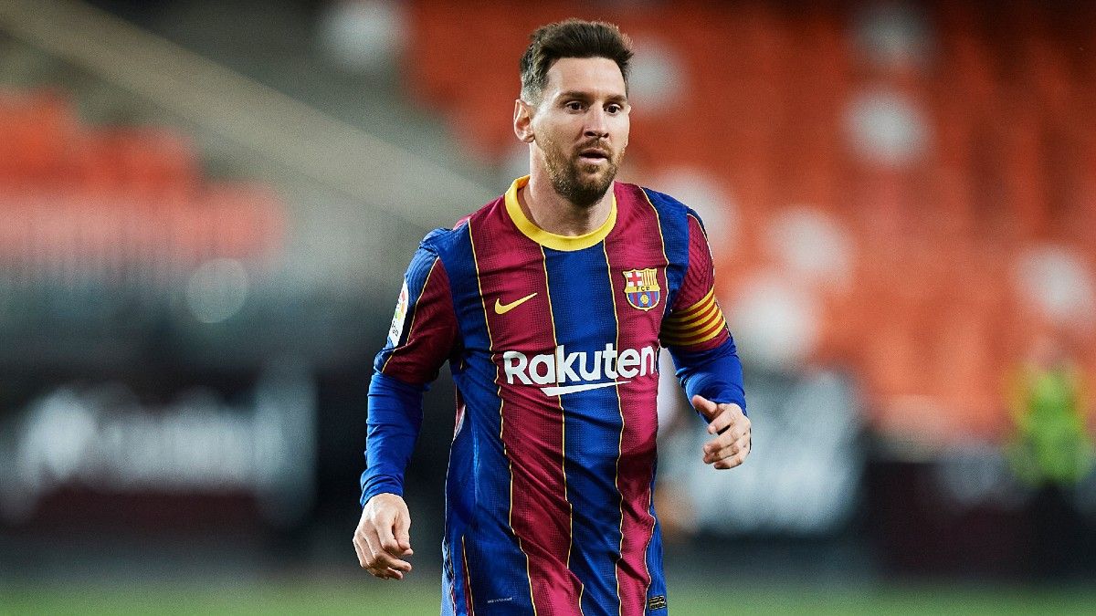 Report: Lionel Messi Leaving Barcelona; Latest Betting Odds, Market Moves & More article feature image