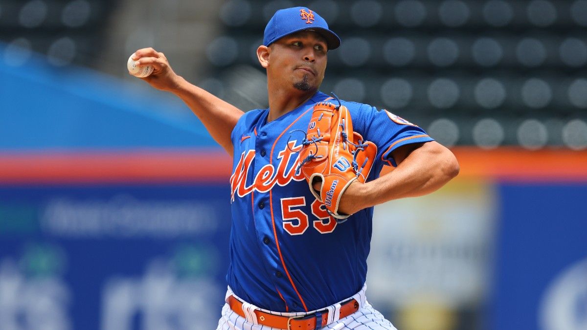 Carlos Carrasco introduced by Mets