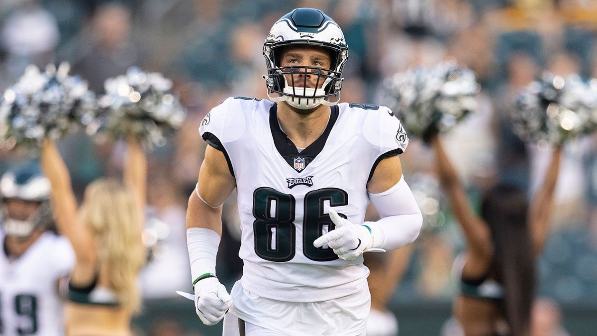 2021 Fantasy TE Sleepers: 7 TEs To Draft In Later Rounds If You Miss Out On Travis Kelce Or Other Studs article feature image