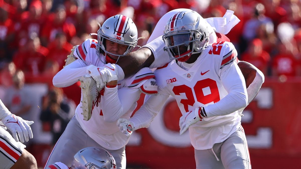 College Football Betting Predictions, Picks: Maryland-Ohio State, Notre Dame-Virginia Tech Lead Sharpest Early Week 6 Bets article feature image