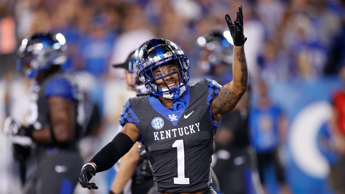 College Football Odds, Picks, Predictions for Kentucky vs Mississippi State: Betting Guide to SEC Clash article feature image