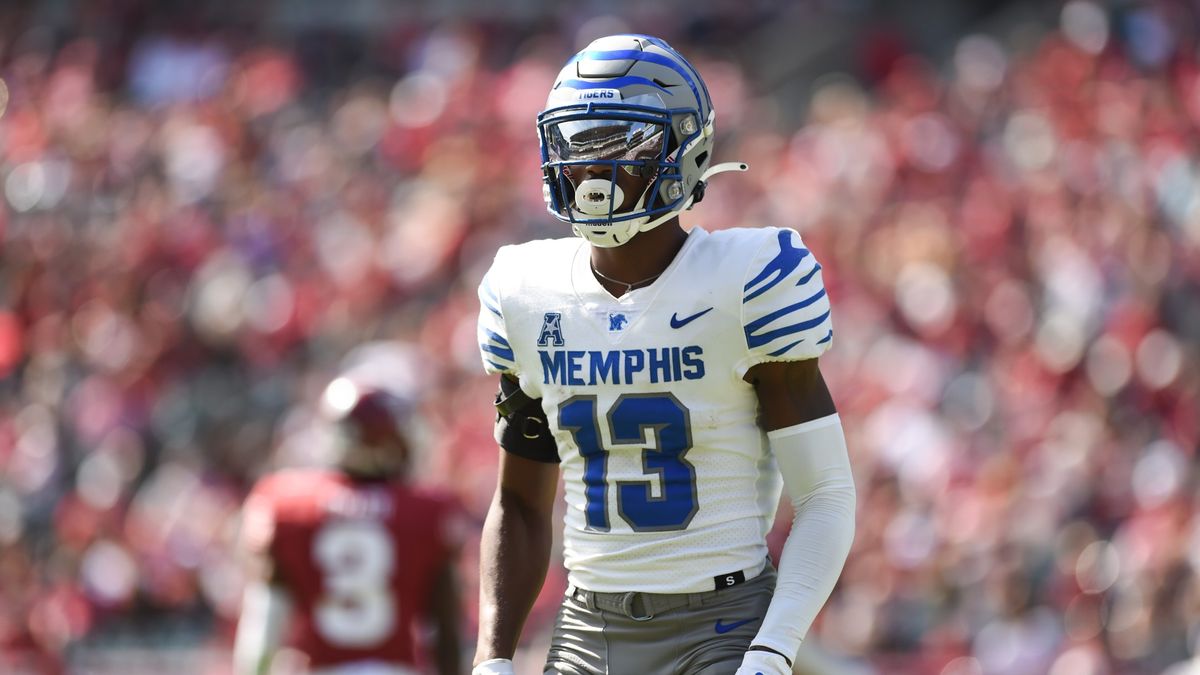 College Football Odds, Picks, Predictions for Memphis vs. UCF: Your Betting Guide for Friday’s AAC Game article feature image