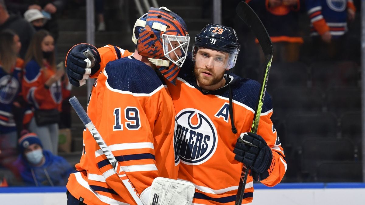 NHL Odds, Pick & Preview: Oilers vs. Blackhawks (March 3) article feature image