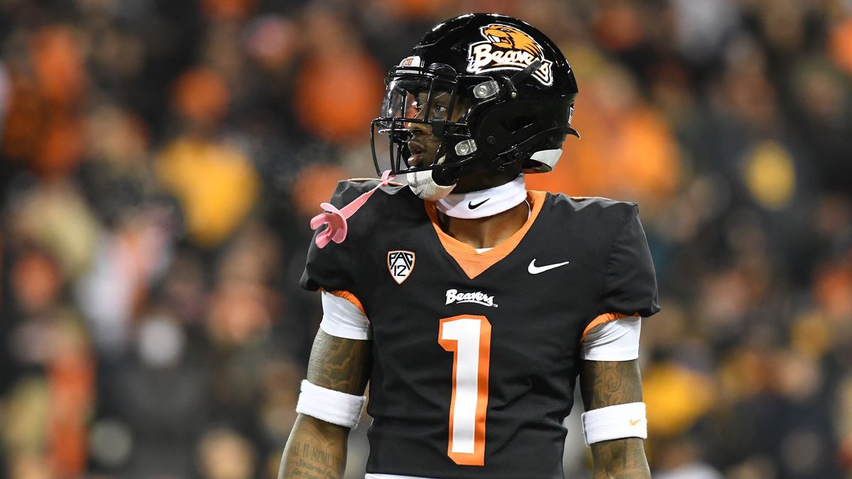 College Football Odds, Picks, Predictions for Oregon State vs. Oregon: Will the Beavers Cover? article feature image