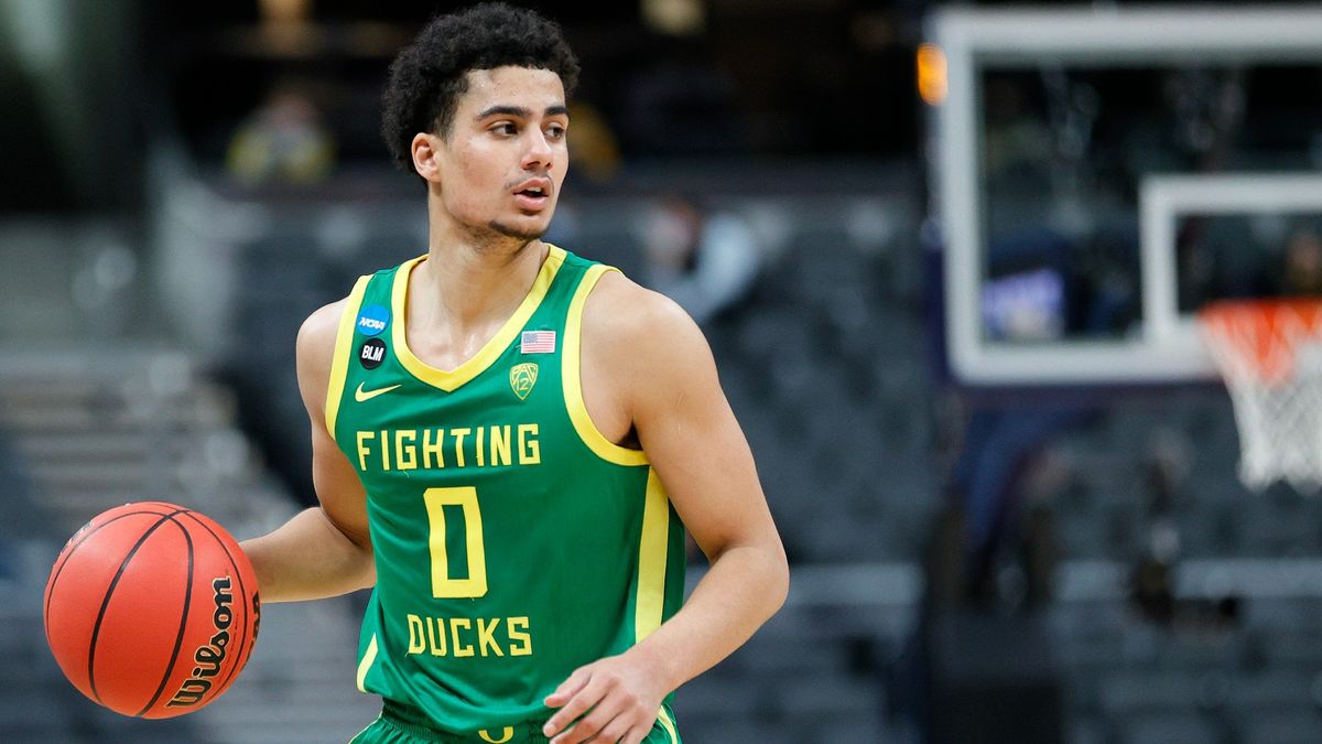 College Basketball Odds, Picks, Predictions for BYU vs. Oregon: Are the Ducks the Play? article feature image