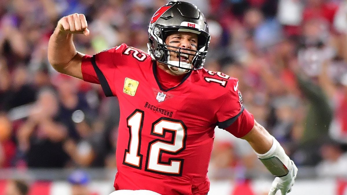 Colts-Bucs Odds, Predictions, Picks: Why Our Expert Is Laying the Points With Tampa Bay in Week 12 article feature image