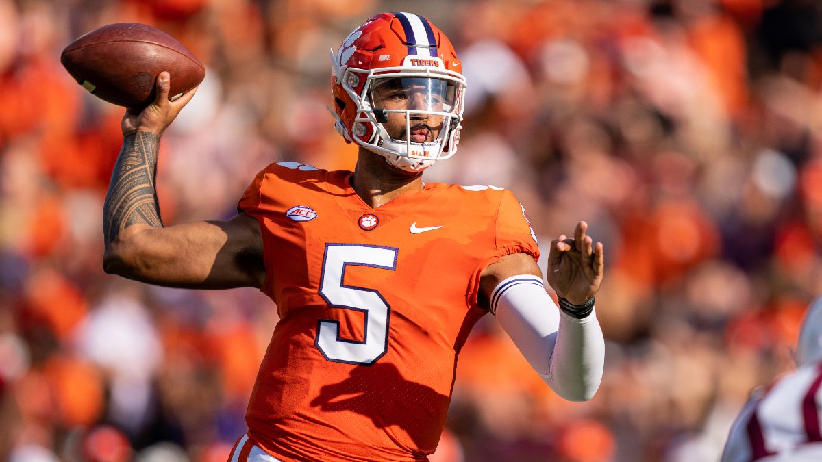 UConn vs. Clemson College Football Odds & Picks: Tigers Have Value, Even as Huge Home Favorites article feature image