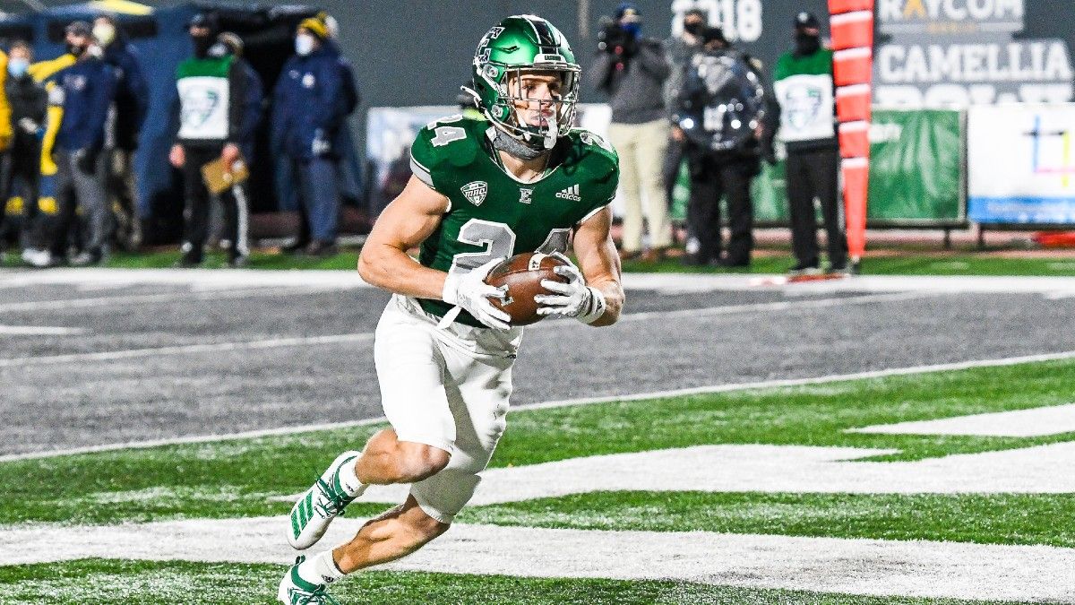 College Football Odds & Picks for Ohio vs. Eastern Michigan: 2 Bets for Tuesday’s Late MAC Game (November 9) article feature image