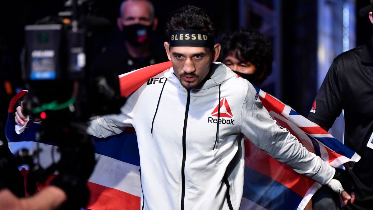 UFC Odds, Pick & Prediction for Max Holloway vs. Yair Rodriguez: Saturday’s Main Event Betting Preview (November 13) article feature image