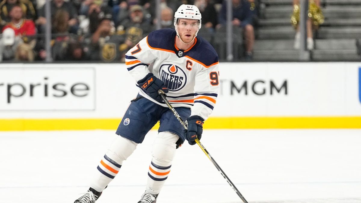 NHL Betting Takeaways: Oilers, Rangers & Flyers Highlight Regression Candidates article feature image