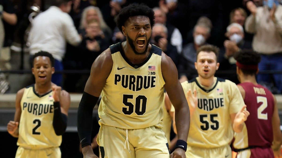 College Basketball Odds, Picks, Predictions for Iowa vs. Purdue: Expect Lots of Points article feature image