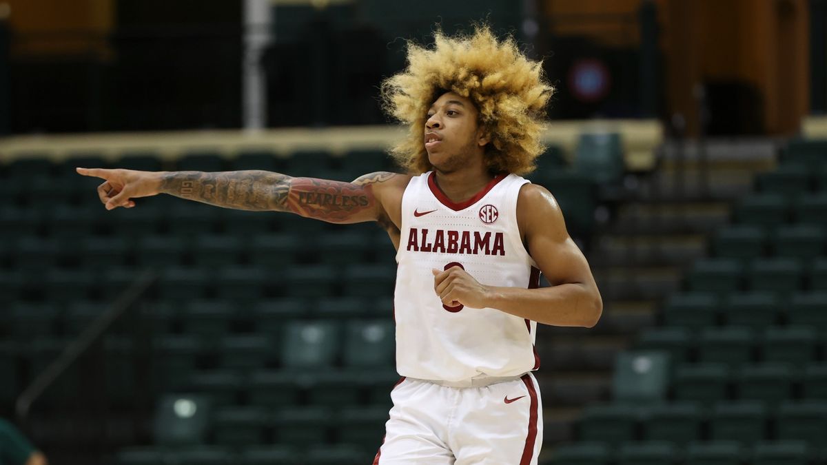 College Basketball Odds, Picks, Predictions for Alabama vs. Gonzaga: Will Both Teams Reach 100? article feature image