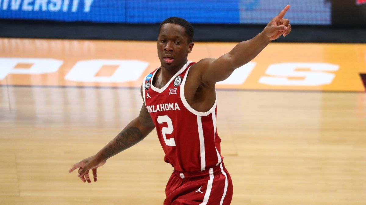 College Basketball Odds, Picks, Predictions for Butler vs. Oklahoma: Sooners To Crush Bulldogs? article feature image