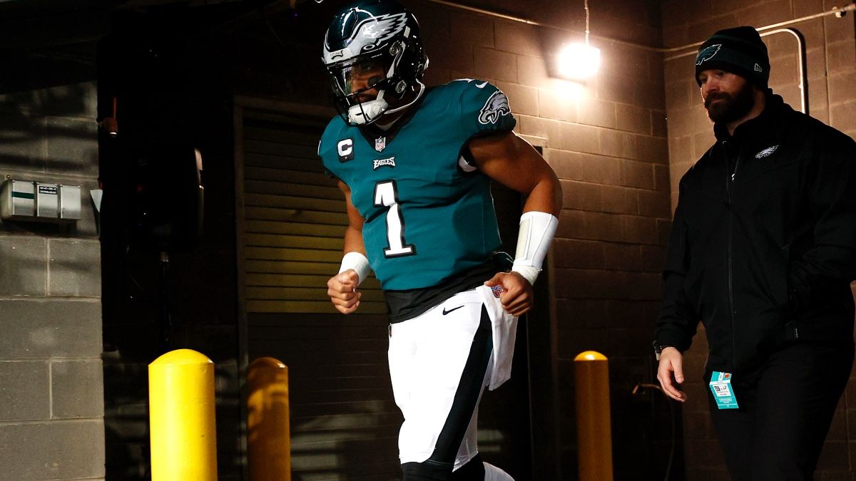 Washington vs. Eagles Prop Bets: Public Split on Tuesday Night Football Matchup article feature image