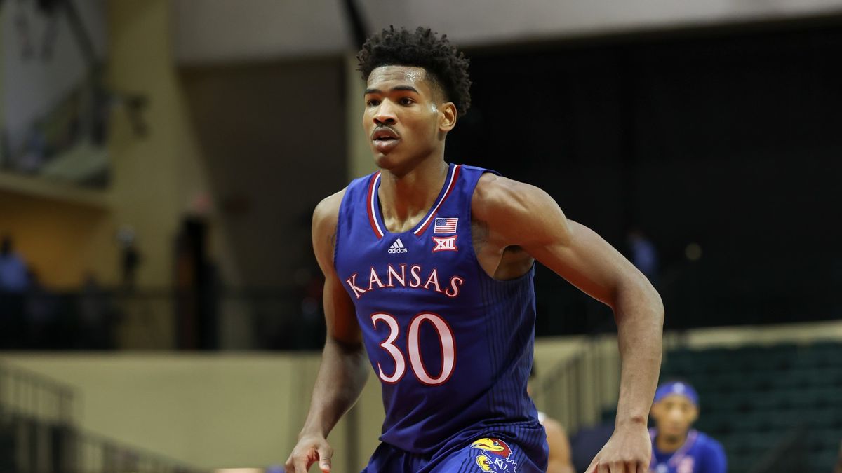 Kentucky-Kansas Odds, Promo: Bet $10, Win $200 if Either Team Makes a 3-Pointer! article feature image