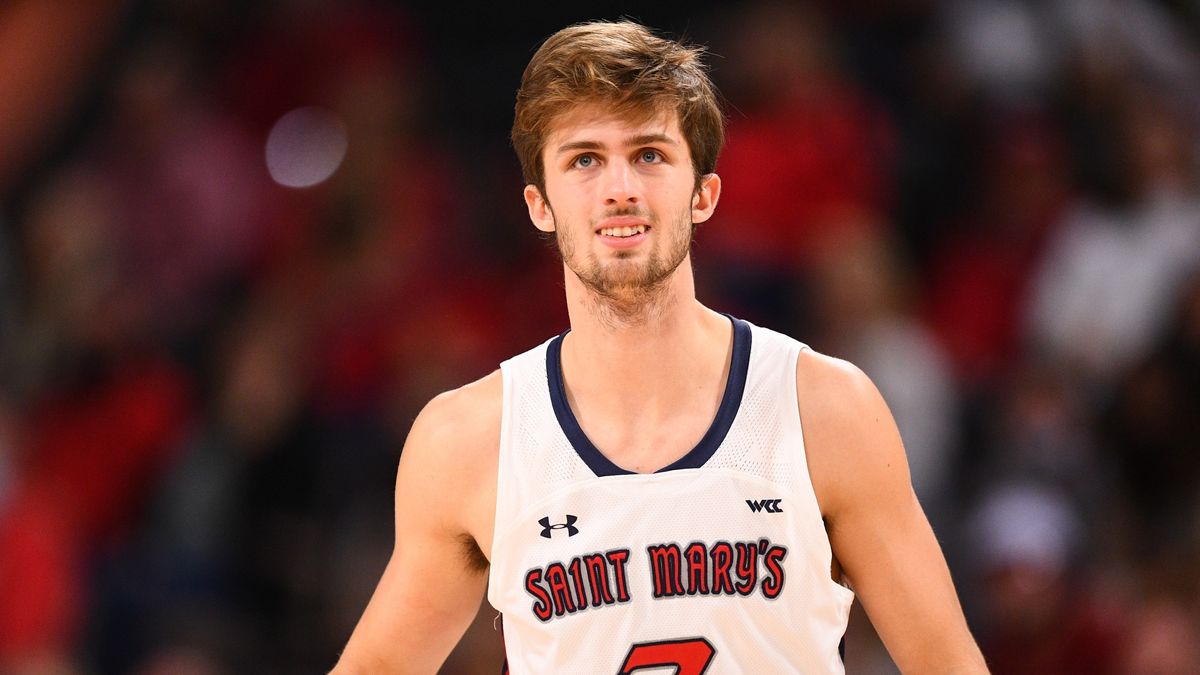 College Basketball Odds & Picks: Our Staff’s 4 Best Bets for Tuesday, Including Yale vs. Saint Mary’s article feature image