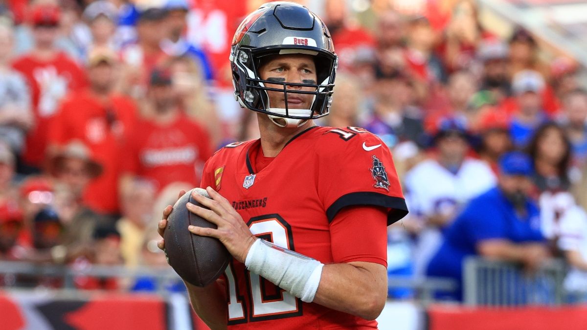 Bucs vs. Rams Odds, Promo: Bet $10, Win $220 if Brady Throws for 22+ Yards! article feature image