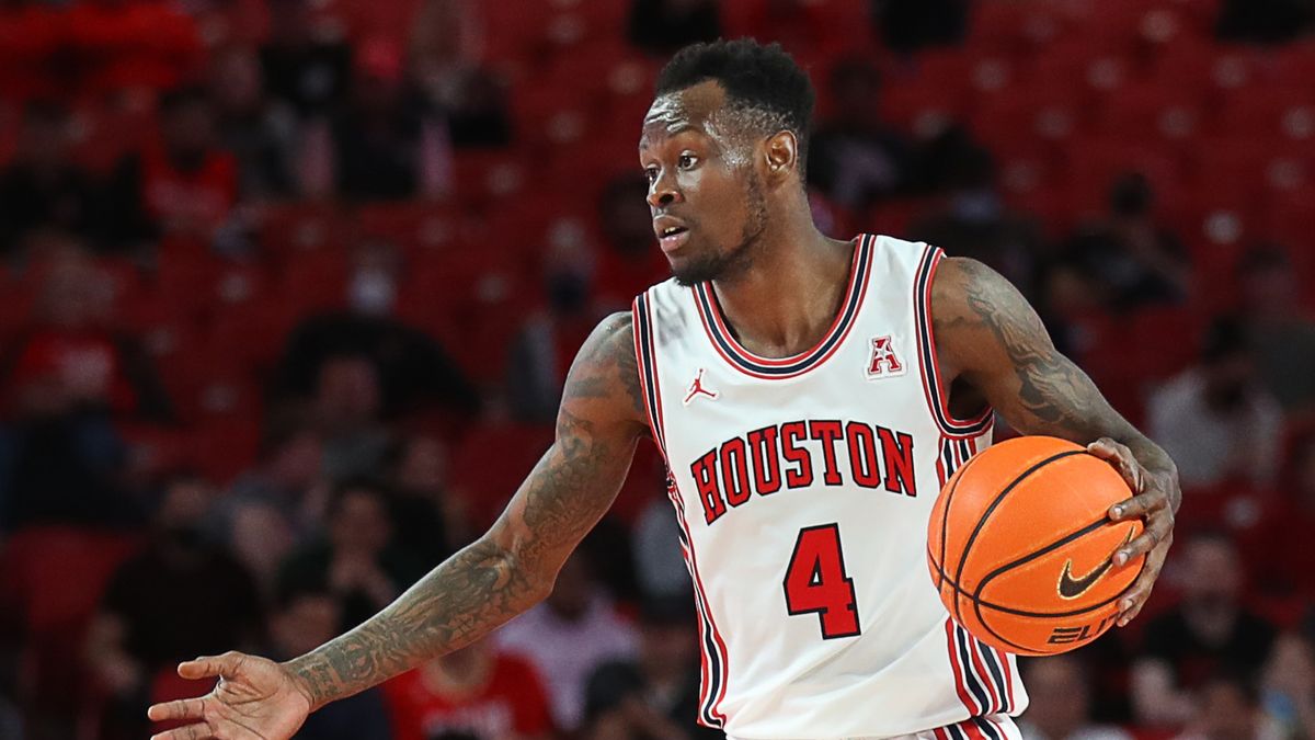 AAC College Basketball Betting Odds & Analysis: Is Houston Overvalued in Futures Market? article feature image