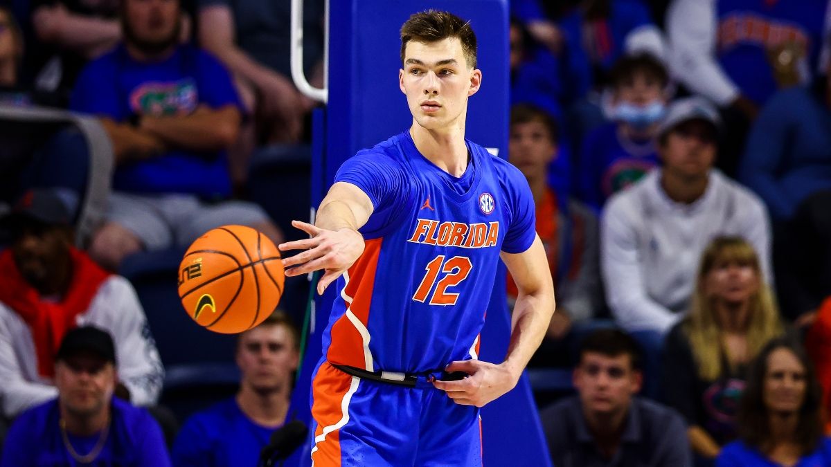 Wednesday College Basketball Odds, Picks & Predictions for Florida vs. Tennessee: Smart Money Hammering SEC Night Game article feature image