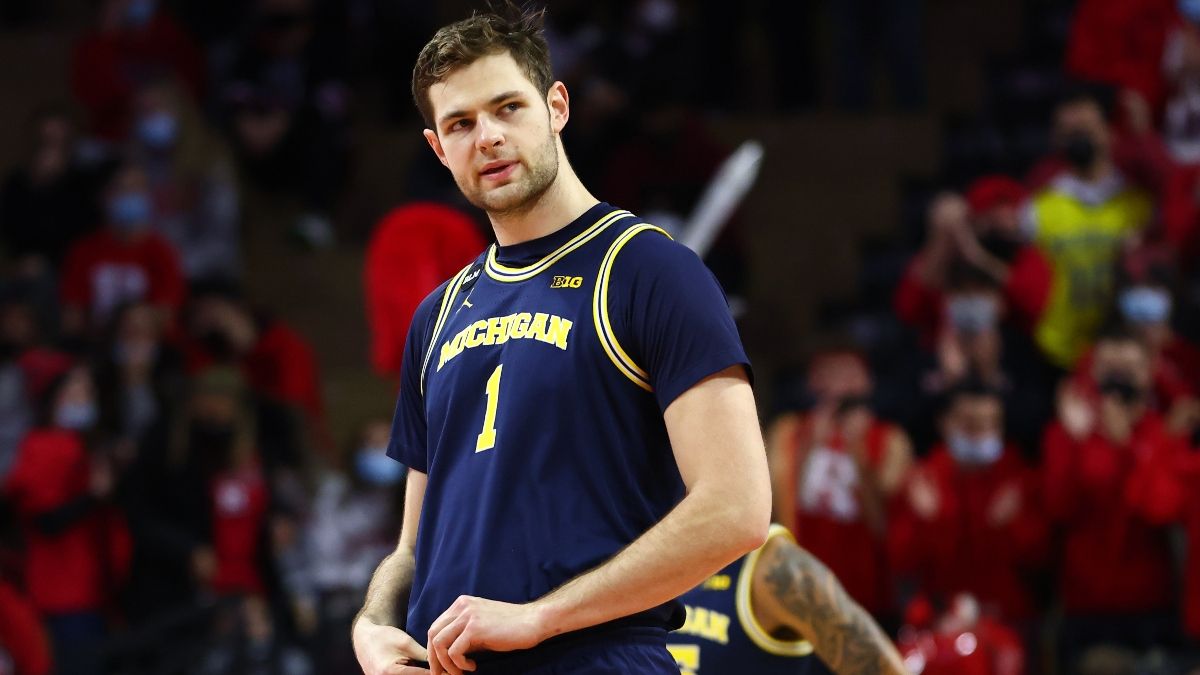 College Basketball Odds, Picks & Predictions for Northwestern vs. Michigan (Jan. 26) article feature image