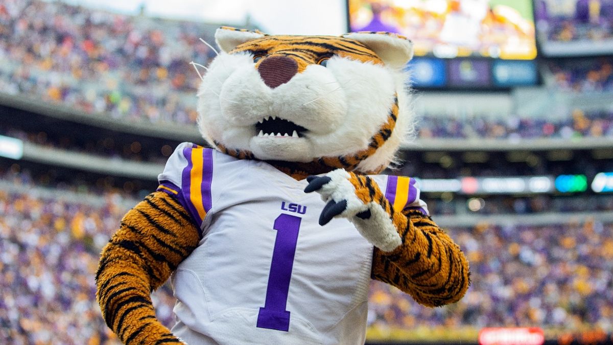 LSU vs. Kansas State Odds, Promos: Bet $10, Win $200 if Either Team Gains 22+ Yards, and More! article feature image
