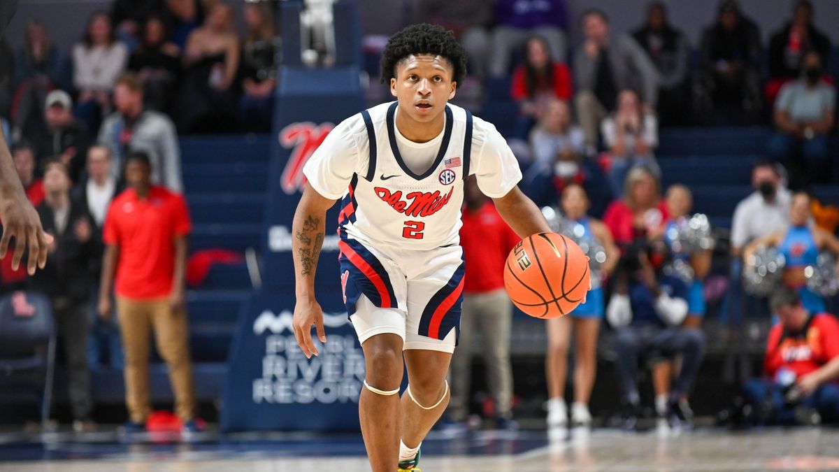 Auburn vs. Ole Miss College Basketball Odds, Picks and Predictions: Target the Total in SEC Duel (Saturday, Jan. 15) article feature image