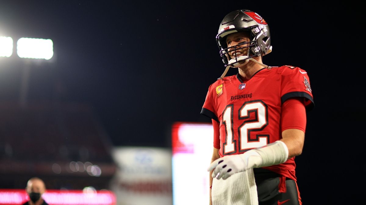 Panthers vs. Bucs Odds, Picks, Predictions: Trends Point To Value On Tom Brady To Cover NFL Week 18 Spread article feature image