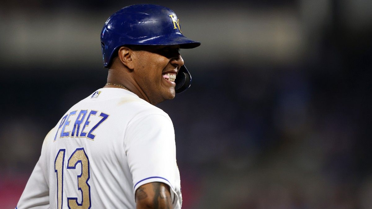 2022 Fantasy Baseball Catcher Rankings, Draft Strategy: Salvador Perez Stands Alone Atop Our List article feature image