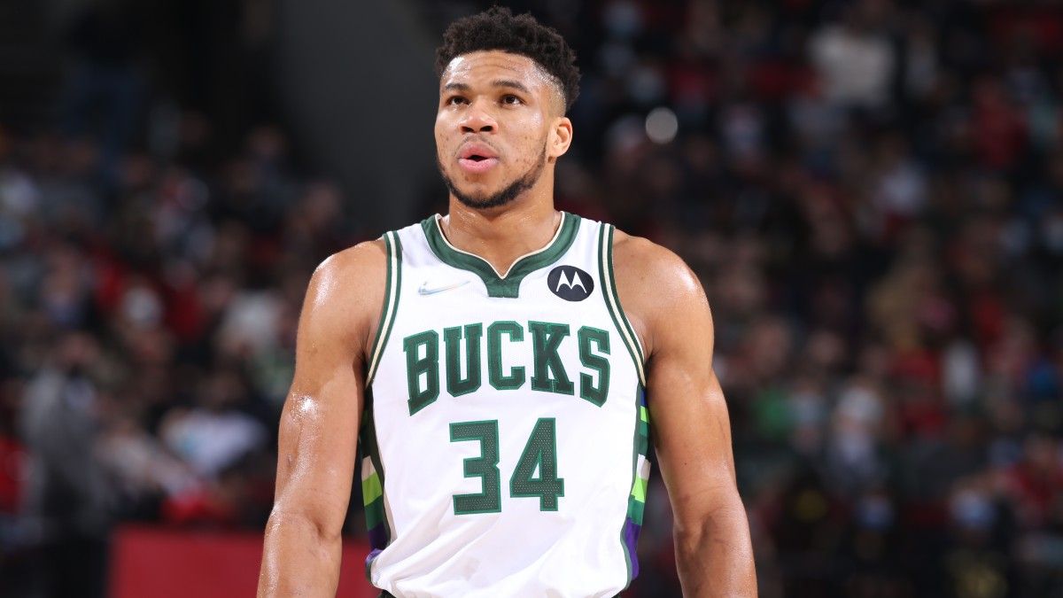 Bucks vs. Suns Illinois Promo: Bet $50, Win $150 if Giannis Scores a Point! article feature image