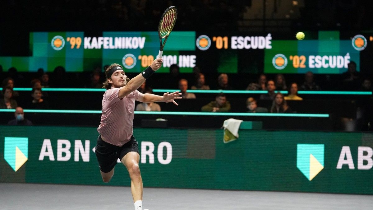 Thursday ATP Rotterdam and Bueno Aires Odds, Picks, Predictions: Stefanos Tsitsipas, Diego Schwartzman on Upset Watch article feature image